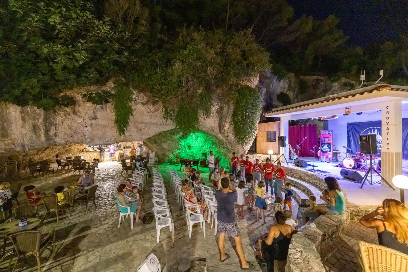 Crovatico Club Vacanze เวียสเต ภายนอก รูปภาพ