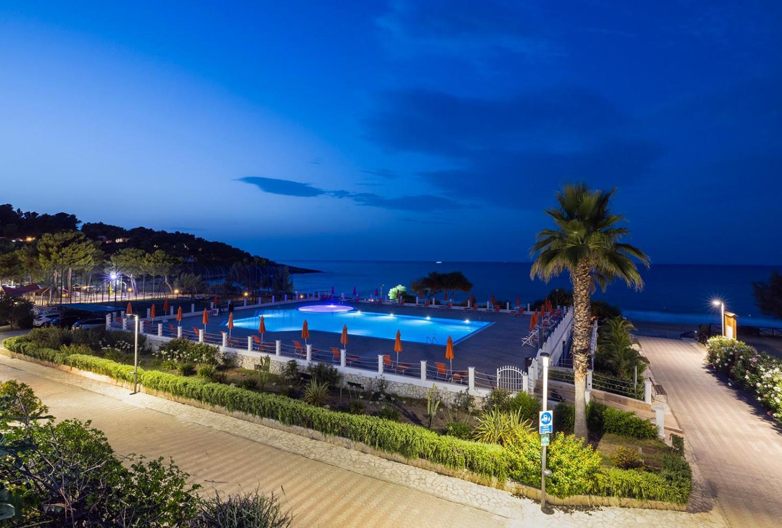 Crovatico Club Vacanze เวียสเต ภายนอก รูปภาพ